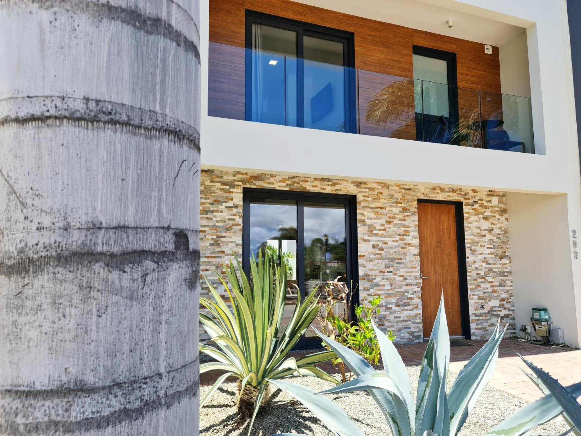 Tuscany Residence Aruba Palm Beach Exterior foto